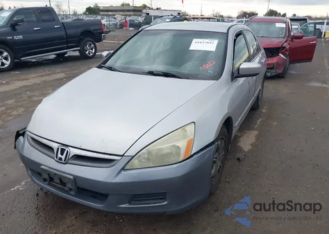 2005 Honda Accord 2.4 Lx from USA, damaged, VIN 1HGCM56485A123377